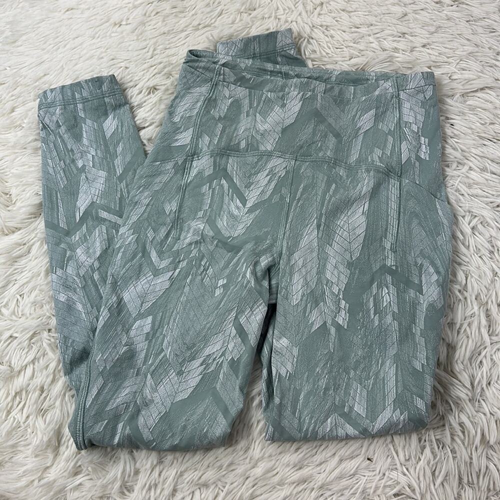 Lululemon Swift Speed High-Rise Tight 25" Reverberate Chevron Jacquard Silver Bl
